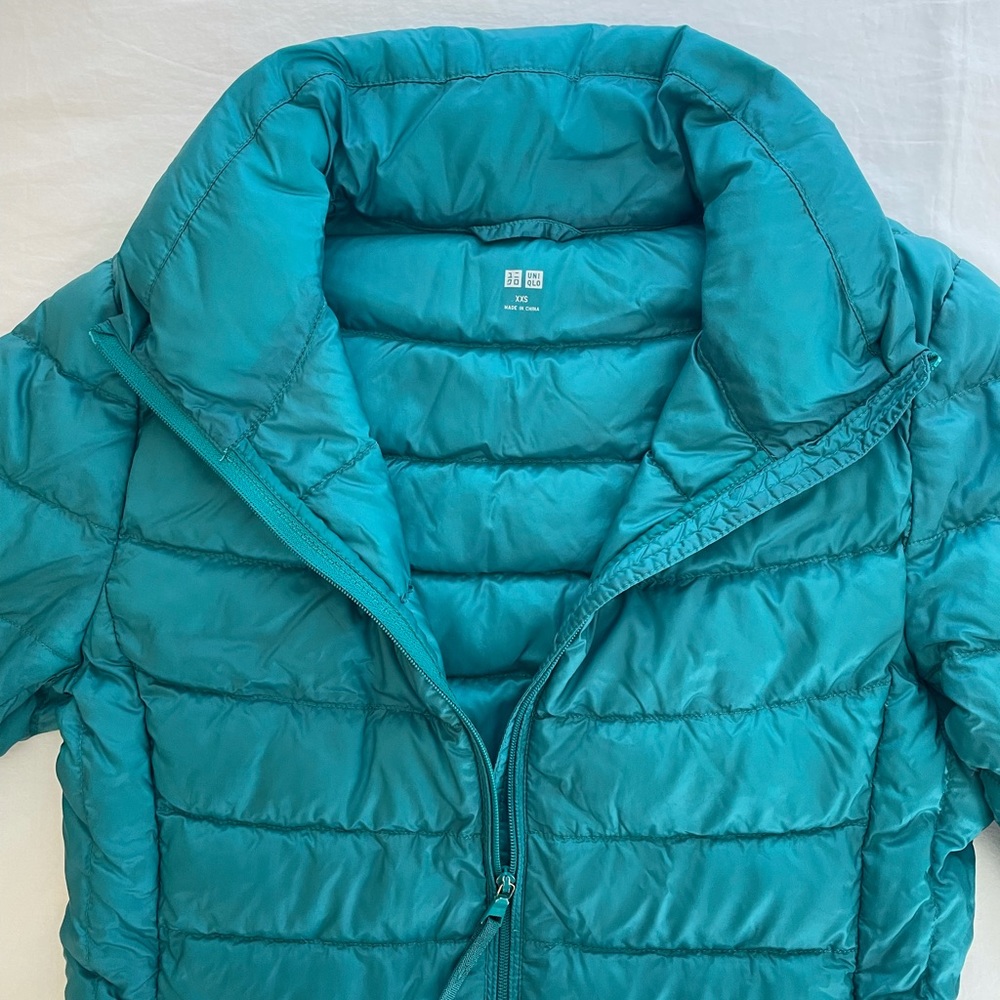 Uniqlo Teal Puffer Jacket